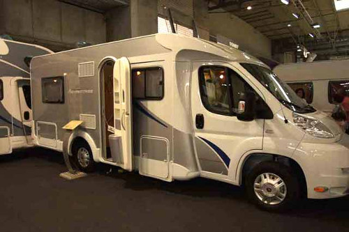 review-of-dethleffs-t6501b-motorhome-range-2012-1